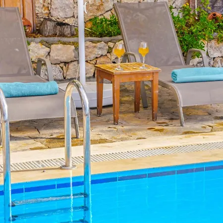Villa Sahin -1-3 Bedroom-sleep 6 People- Sahin 2-1 Bedroom Sleep 2 People Kaş