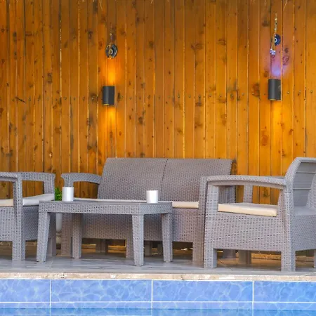 Villa Sahin -1-3 Bedroom-sleep 6 People- Sahin 2-1 Bedroom Sleep 2 People *