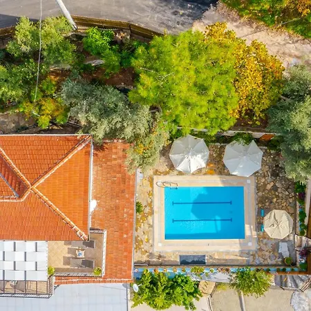 Sahin -1-3 Bedroom-sleep 6 People- Sahin 2-1 Bedroom Sleep 2 People Villa Kaş