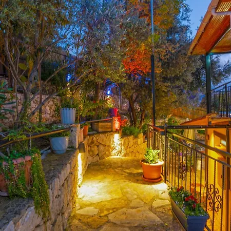 Villa Sahin -1-3 Bedroom-sleep 6 People- Sahin 2-1 Bedroom Sleep 2 People Kaş